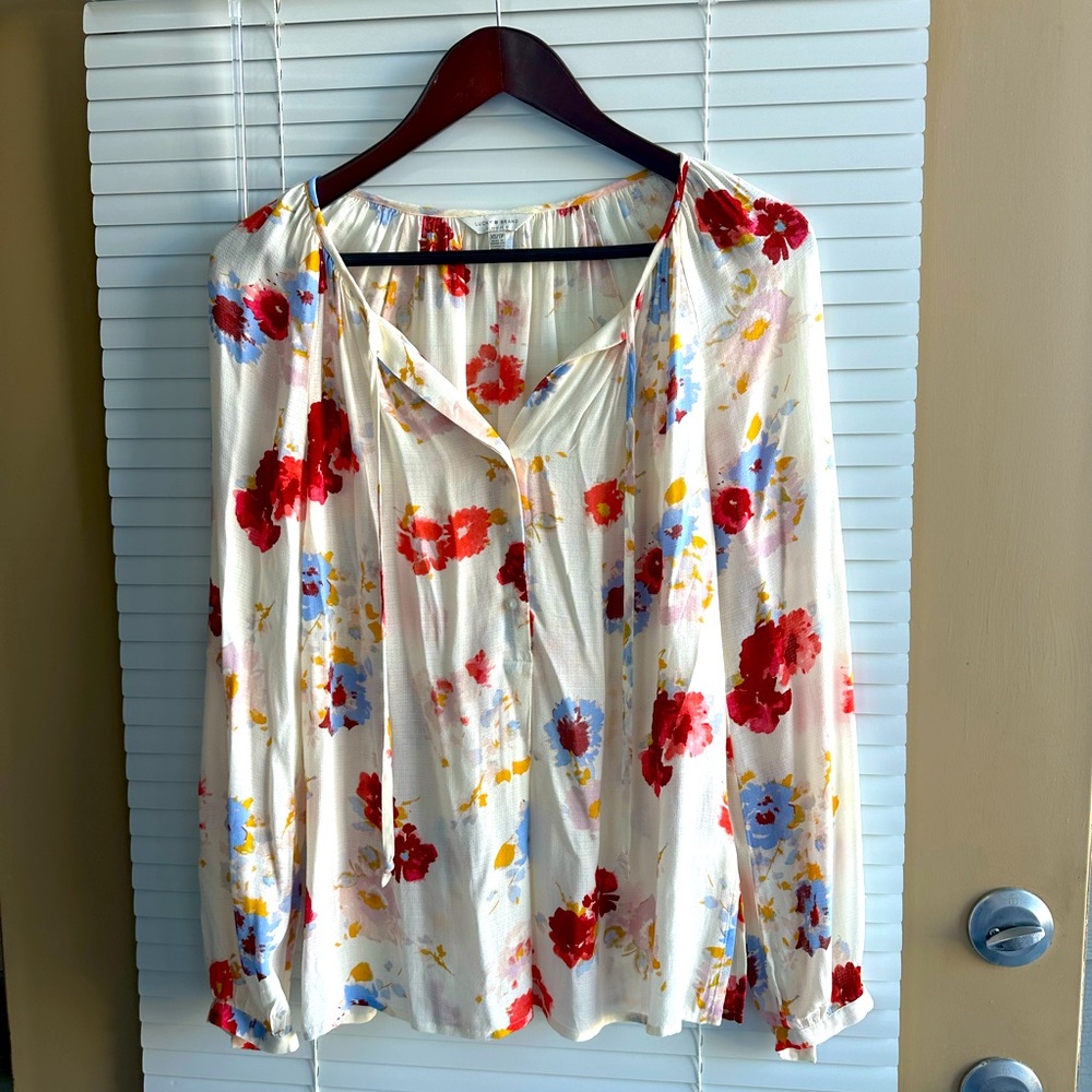 Women’s Lucky Brand long sleeve V Neck shirt/blouse